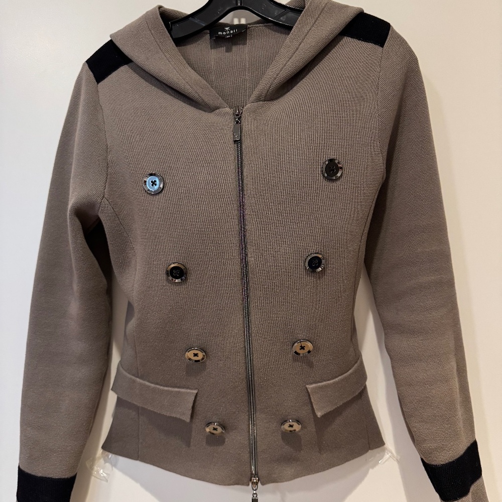 EUROPEAN-DESIGNED TAUPE-GRAY & BLACK HOODIE/CARDIGAN—Size 4